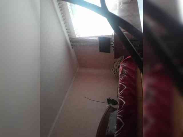 N-I-M-F-O-M-A-N-K-A webcam