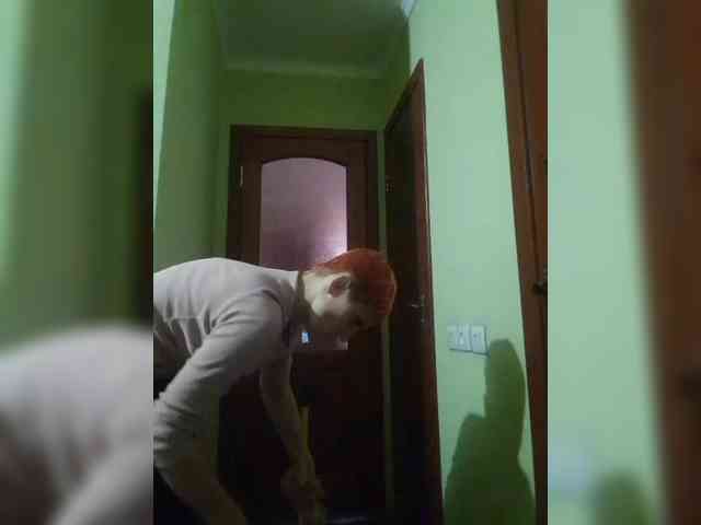 N-I-M-F-O-M-A-N-K-A webcam