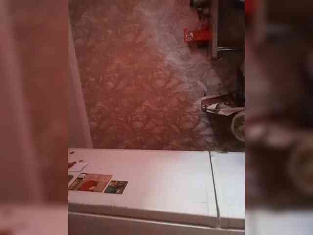 N-I-M-F-O-M-A-N-K-A webcam