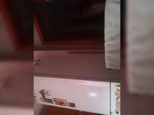 N-I-M-F-O-M-A-N-K-A webcam
