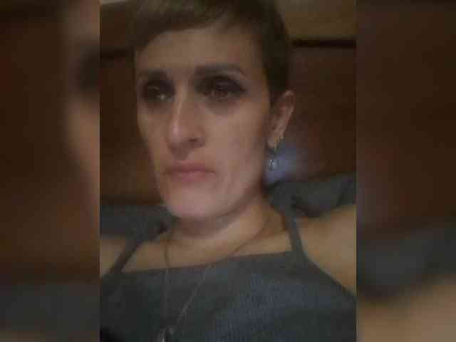 N-I-M-F-O-M-A-N-K-A webcam