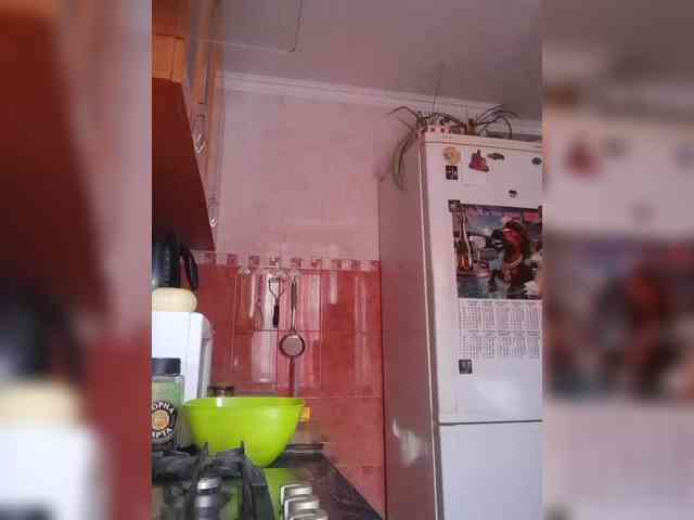 N-I-M-F-O-M-A-N-K-A webcam