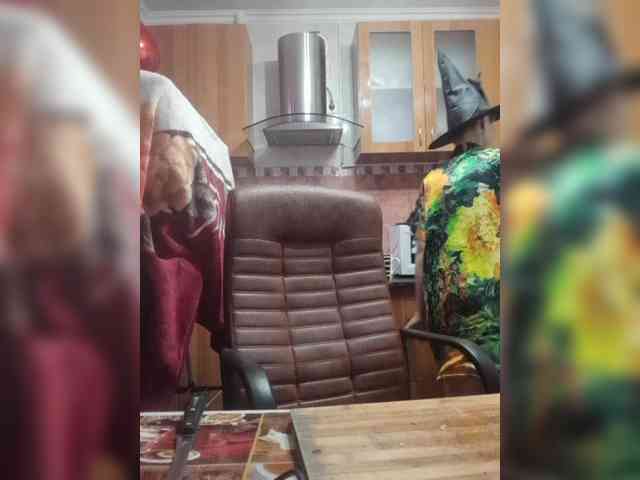 N-I-M-F-O-M-A-N-K-A webcam