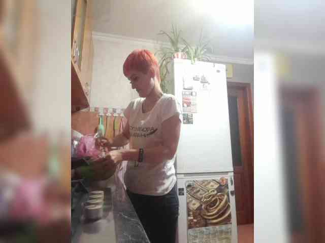 Raisin Live Webcam on BongaCams