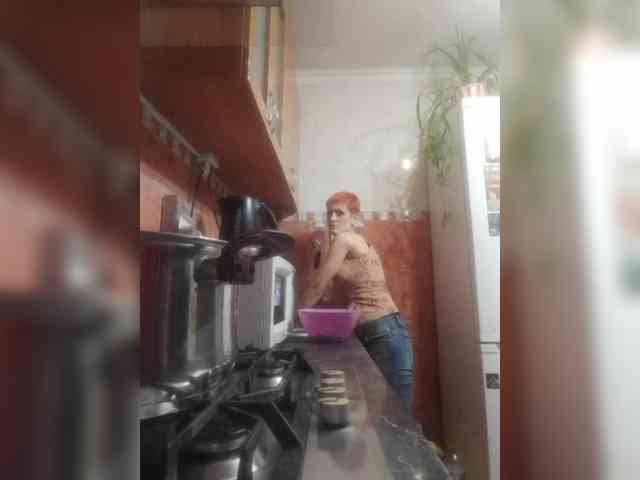 N-I-M-F-O-M-A-N-K-A webcam
