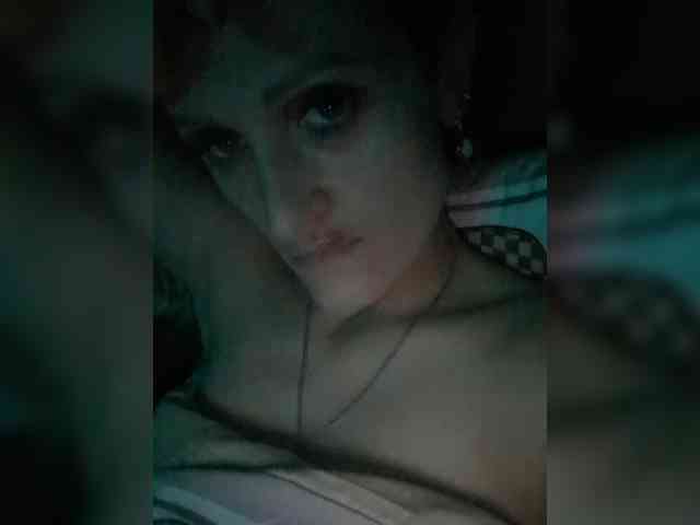 N-I-M-F-O-M-A-N-K-A webcam