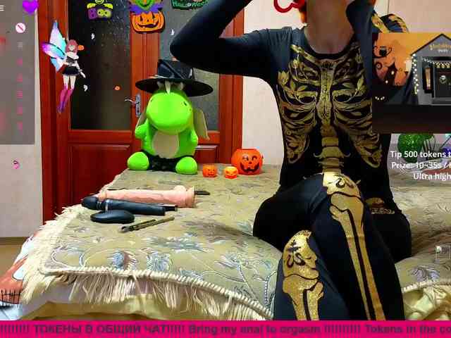 N-I-M-F-O-M-A-N-K-A webcam