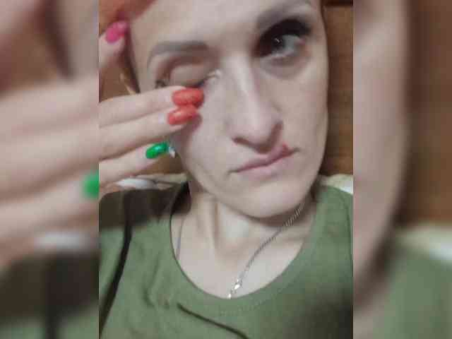 N-I-M-F-O-M-A-N-K-A webcam