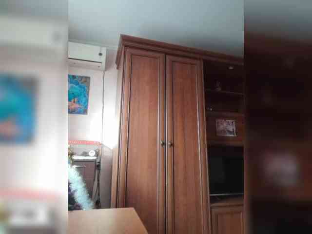 N-I-M-F-O-M-A-N-K-A webcam