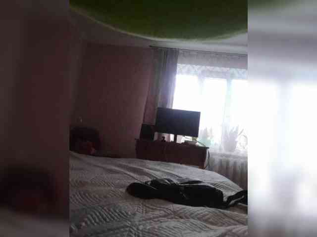 N-I-M-F-O-M-A-N-K-A webcam