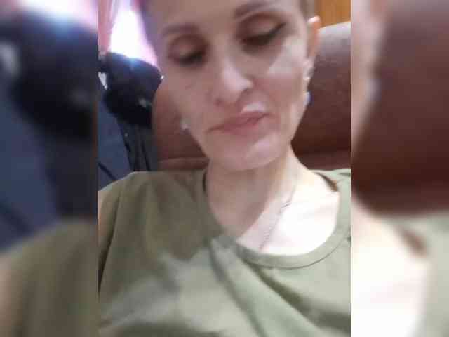 N-I-M-F-O-M-A-N-K-A webcam