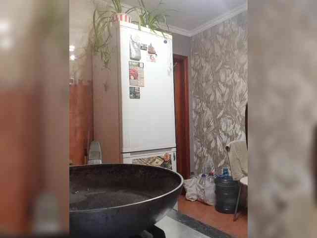 N-I-M-F-O-M-A-N-K-A webcam