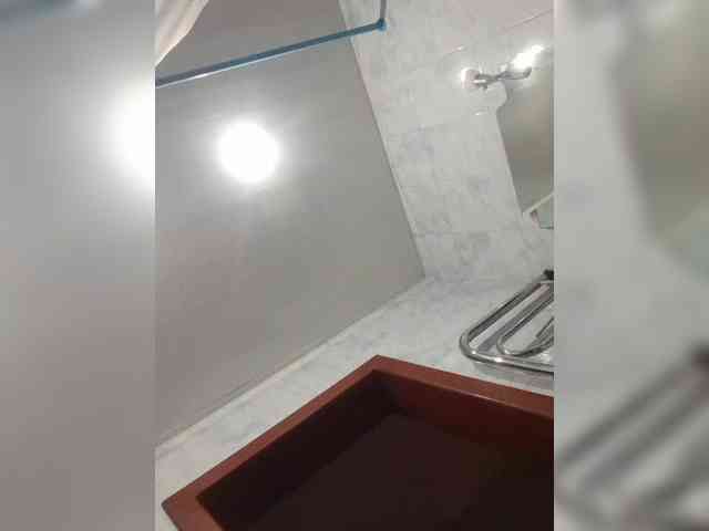 N-I-M-F-O-M-A-N-K-A webcam