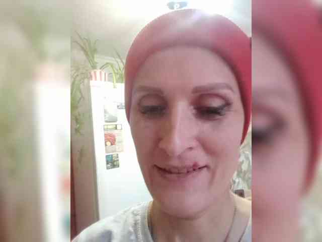 N-I-M-F-O-M-A-N-K-A webcam