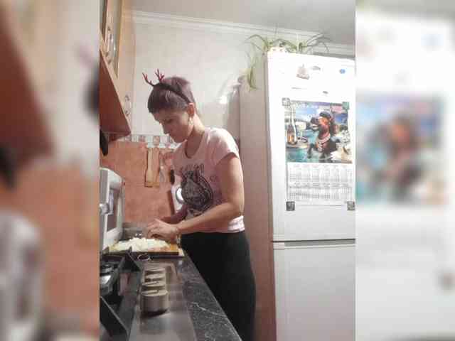 N-I-M-F-O-M-A-N-K-A webcam