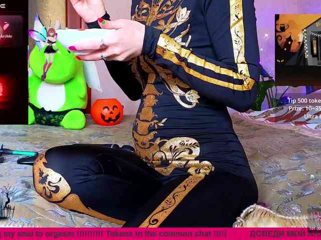 N-I-M-F-O-M-A-N-K-A webcam