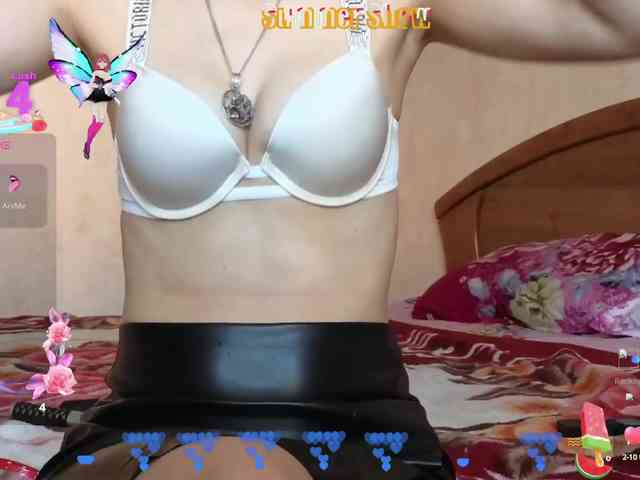 N-I-M-F-O-M-A-N-K-A webcam