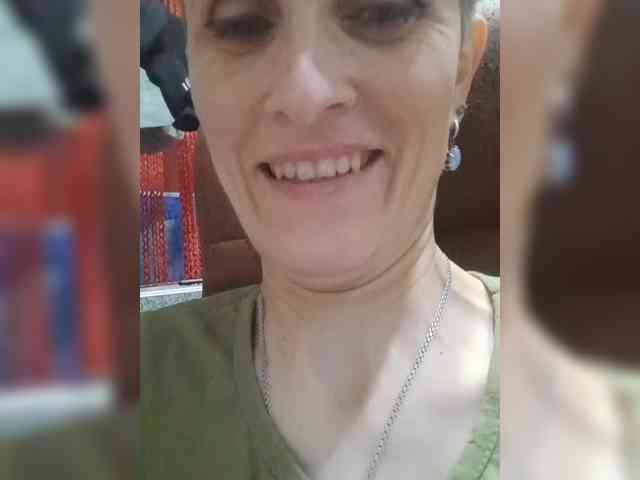 N-I-M-F-O-M-A-N-K-A webcam