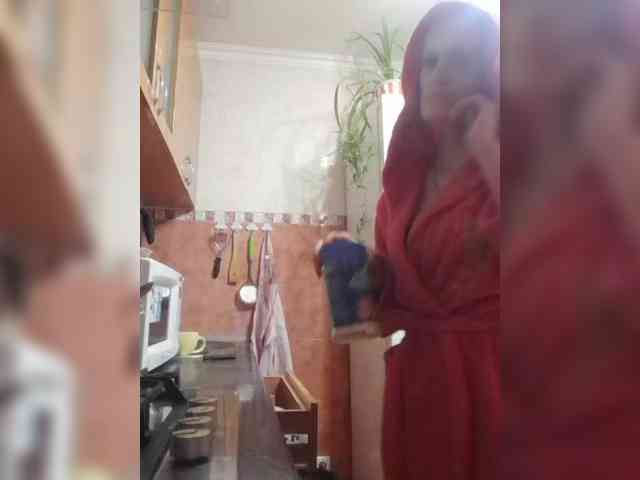 N-I-M-F-O-M-A-N-K-A webcam