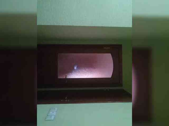 N-I-M-F-O-M-A-N-K-A webcam
