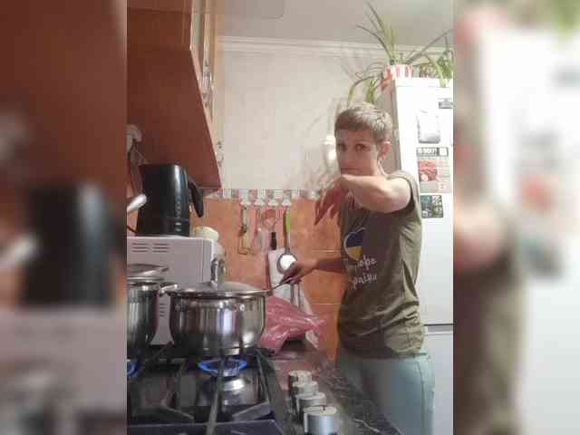 N-I-M-F-O-M-A-N-K-A webcam