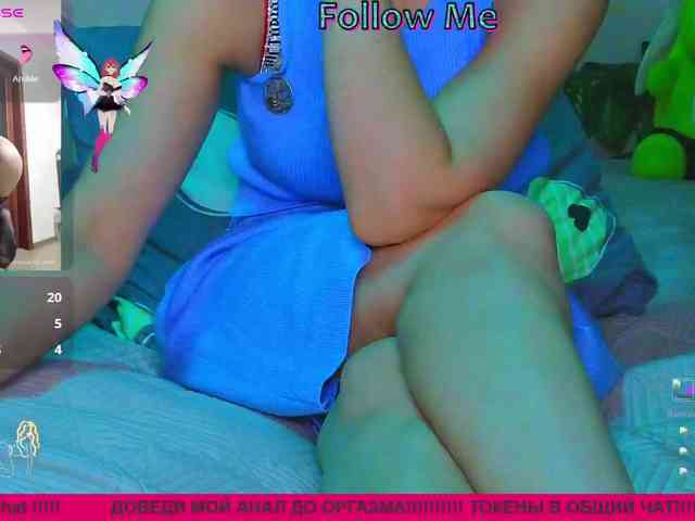 N-I-M-F-O-M-A-N-K-A webcam