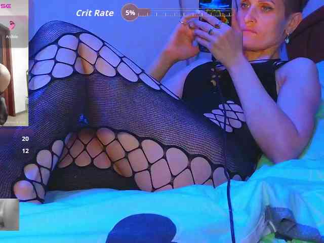 N-I-M-F-O-M-A-N-K-A webcam