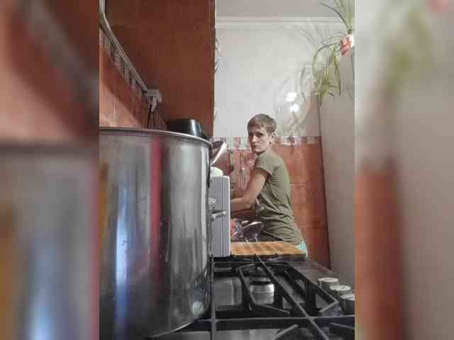 N-I-M-F-O-M-A-N-K-A webcam