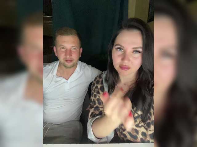 Sex chat gratuit in direct cu SladenkieVmeste pe BongaCams