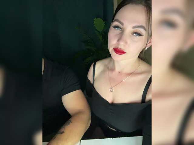 SladenkieVmeste from BongaCams is Freechat