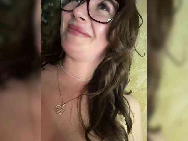 SladenkieVmeste Live Webcam on {site_name}