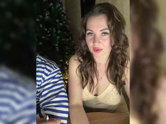 SladenkieVmeste Live Webcam on BongaCams