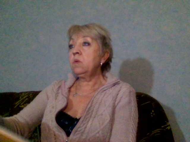 AnjelElinor's BongaCams show and profile