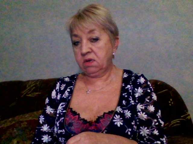 AnjelElinor's BongaCams show and profile