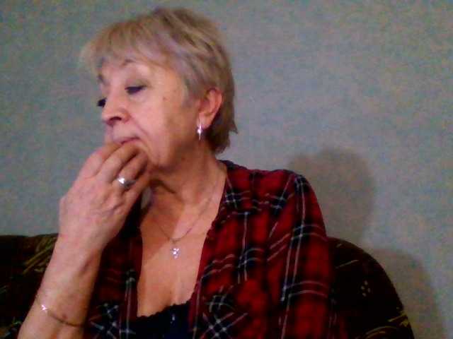 AnjelElinor's BongaCams show and profile