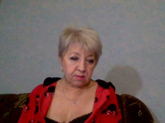 AnjelElinor's BongaCams show and profile