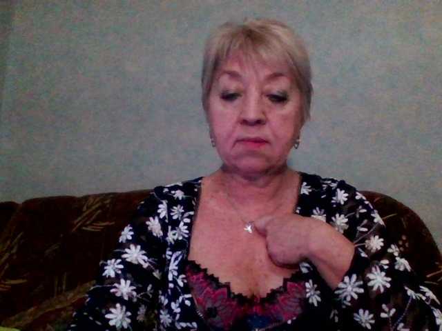 AnjelElinor's BongaCams show and profile