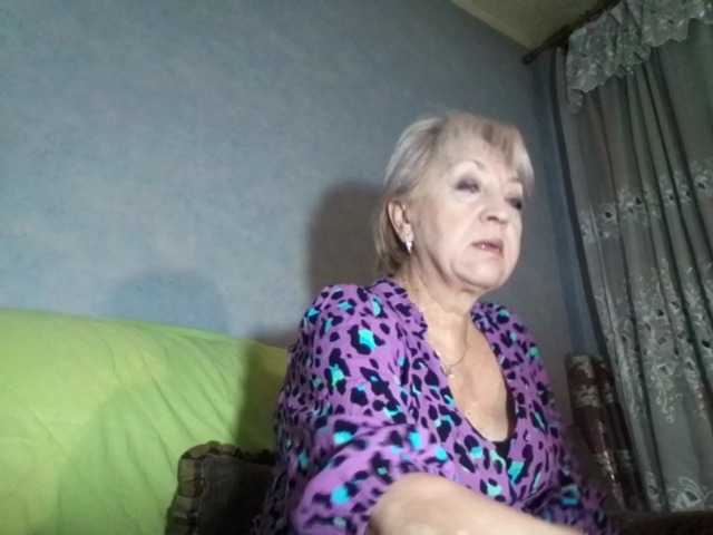 AnjelElinor's BongaCams show and profile