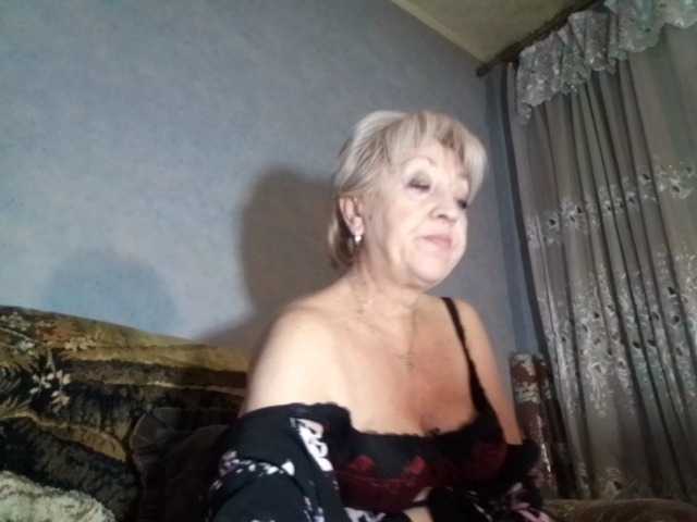 AnjelElinor live cam profile