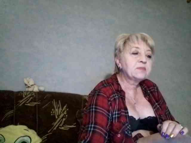 AnjelElinor webcam