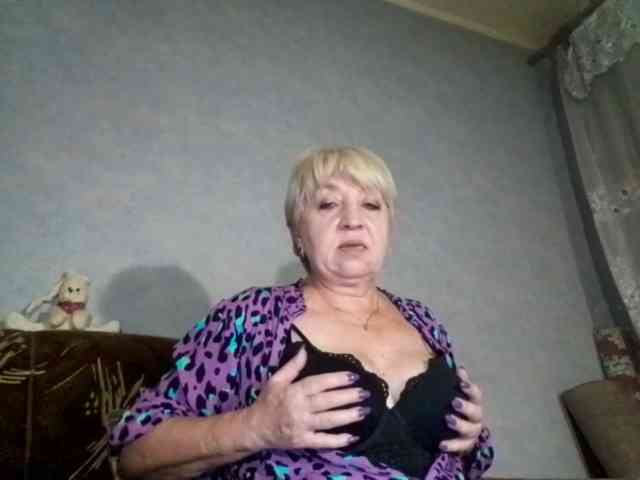 AnjelElinor webcam