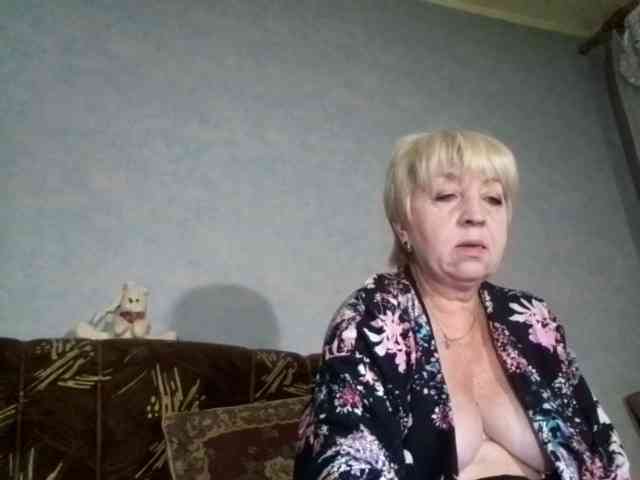 AnjelElinor webcam