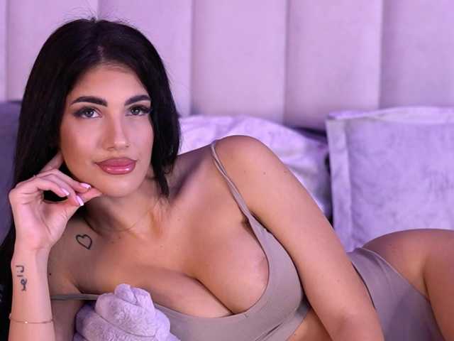 Sex chat gratuit in direct cu RaisaKali pe BongaCams