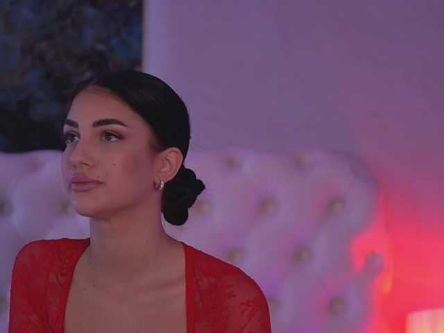 Sex chat gratuit in direct cu RaisaKali pe BongaCams