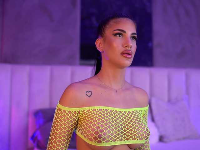 Sex chat gratuit in direct cu RaisaKali pe BongaCams