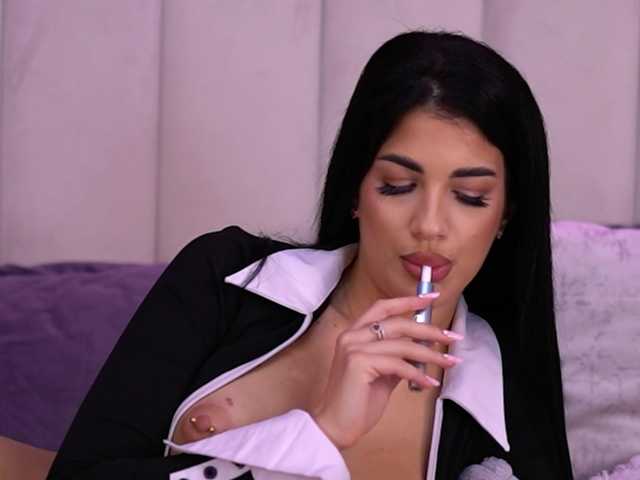 Sex chat gratuit in direct cu RaisaKali pe BongaCams