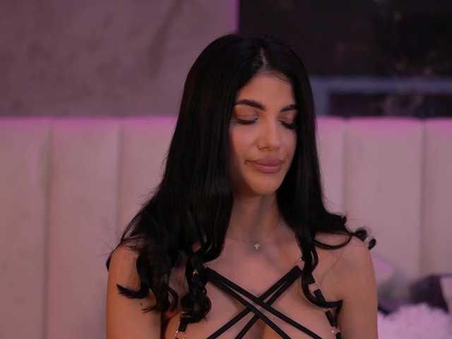 Sex chat gratuit in direct cu RaisaKali pe BongaCams