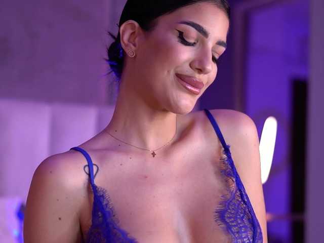 Sex chat gratuit in direct cu RaisaKali pe BongaCams