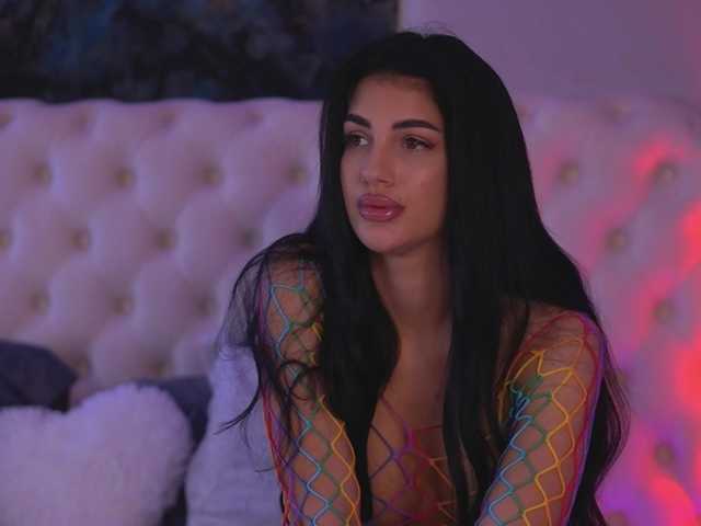 Sex chat gratuit in direct cu RaisaKali pe BongaCams