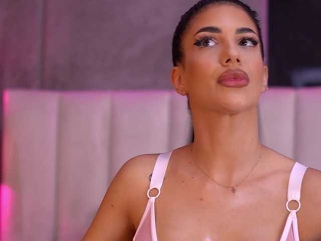 Sex chat gratuit in direct cu RaisaKali pe BongaCams